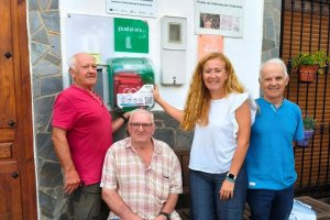 Velefique ya cuenta con su desfibrilador externo automatizado (DEA), instalado en la plaza del pueblo