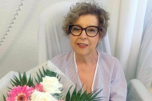 Joaquina Sánchez permanece ingresada en el Hospital Torrecárdenas tras ser intervenida de dos tumores.