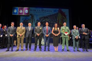 Imagen del acto de celebración de los patronos de la Policía Nacional en Almería.