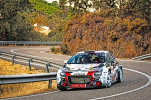 José Antonio Aznar y Osel Roman se imponen en el Rallye de Sevilla