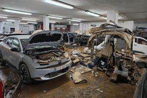 Garaje de Citroen Ejido Motor tras las fuertes lluvias.