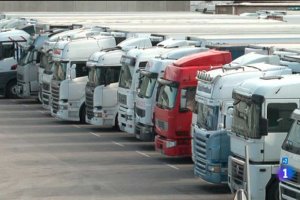 Camiones bloqueados en las cercanías de La Junquera