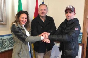 Haciendo piña por una gran carrera.