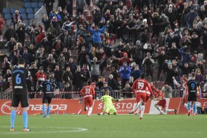 René celebrando la parada en el penalti lanzado por el Lugo.