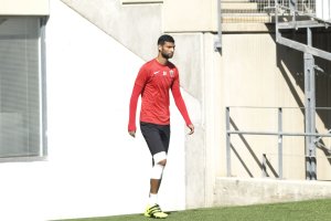 Joaquín Fernández no entrenó con el grupo.
