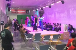 El Palacio de Congresos y Exposiciones de Aguadulce acoge la ‘Almería Wellness&Beauty’, donde tienen lugar gran número de actividades como Pasarela S