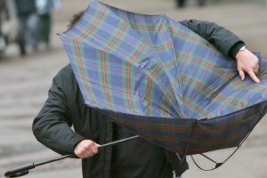 Alerta amarilla por viento mañana.