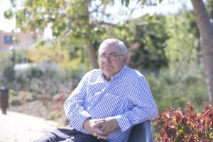 José Luis Aguilar vive retirado de la política y enfoca su vocación de servicio público en Cáritas.