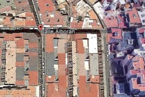 Calle Alborán en el casco antiguo donde se produjo el fuego