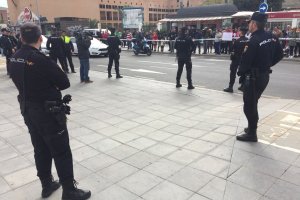 Cordón de seguridad frente a la Ciudad de la Justicia.