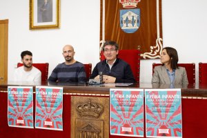 Presentación de la II Feria Infantil en Adra.