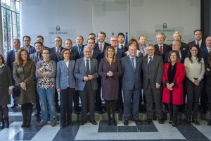 Reunión de los directores de medios con Susana Díaz, presidenta de la Junta de Andalucía.