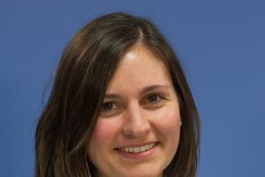 La doctora Mar Carmona Abellán, premiada por la Sociedad Española de Neurología.