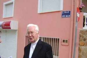 Monseñor Justo Mullor.