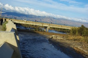 El Andarax con agua en su desembocadura