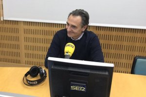 Prandelli en los estudios de la Cadena SER de Valencia.