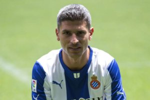 Salva Sevilla termina contrato con el Espanyol.