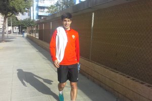 Quintanilla entrenó al margen del grupo.