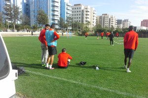 Gianfranco, hablando este miércoles con los compañeros del primer equipo.