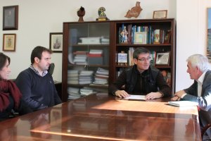 El alcalde de Adra con José Manuel Muñoz.