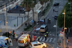 Equipos de emergencia desplegados en el lugar del siniestro