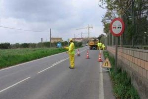 Los trabajos suponen cortes de carril y paso alternativo.