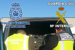 Momento de la intervención policial.