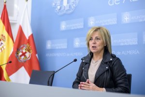 La concejal Pilar Ortega en rueda de prensa.