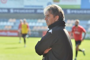 Natxo González en el entrenamiento del Reus.