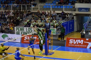 Una jugada del partido.