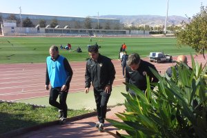 El cuerpo técnico, al final del entrenamiento.