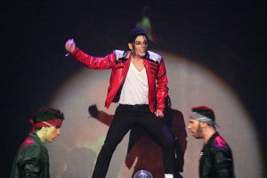 El espectáculo Jackson"s Legacy tuvo lugar en el Teatro Cervantes de la capital.