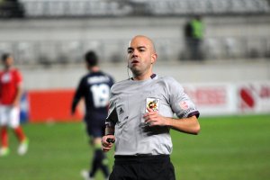 González, el árbitro del domingo.