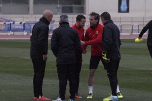 Iván Sánchez despidiéndose del Corona y el cuerpo técnico.