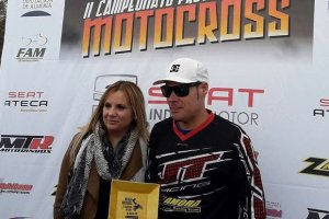 Sergio Valverde recogiendo su último premio.