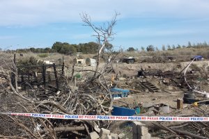 Pepe Checa García fue niño de La Chanca, donde descubrió el milagro de la luz de los cielos de Almería.