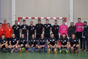 Juanjo Segura con los jugadores urcitanos.