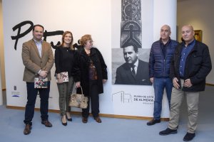 inauguración de Pituco, vanguardia indaliana a la que asistieron la viuda, hijos y otros familiares del pintor.