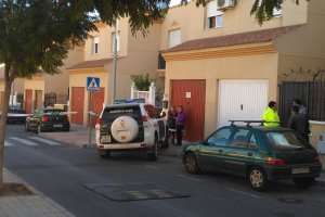 Dispositivo de la Guardia Civil en la vivienda tras el crimen