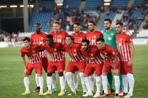 Mucho va a cambiar este primer once del Almería en la Liga.