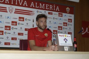 José Ángel está sin equipo.