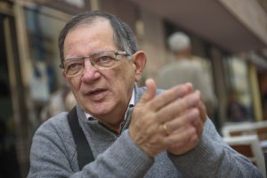 Mullor, armado con su cámara nueva para no perder el pulso a la actualidad.