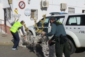 Algunos de los adornos recuperados.