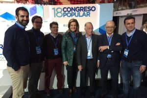 Ministros de Empleo y Hacienda con dirigentes almerienses.