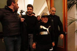 Maradona animará el pulso de Champions.