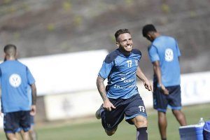 Aarón, ex del Almería, está en el Tenerife.