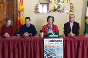 Inmaculada  Martínez, Fernando Batlles, Gracia Fernández y Jesús García.