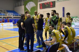 Todos en sus puestos durante los partidos.