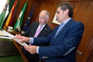 Imagen del Presidente y diputado provincial.