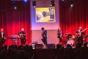 500 noches, tributo a Sabina que llega hoy a Almería, en una foto de archivo.